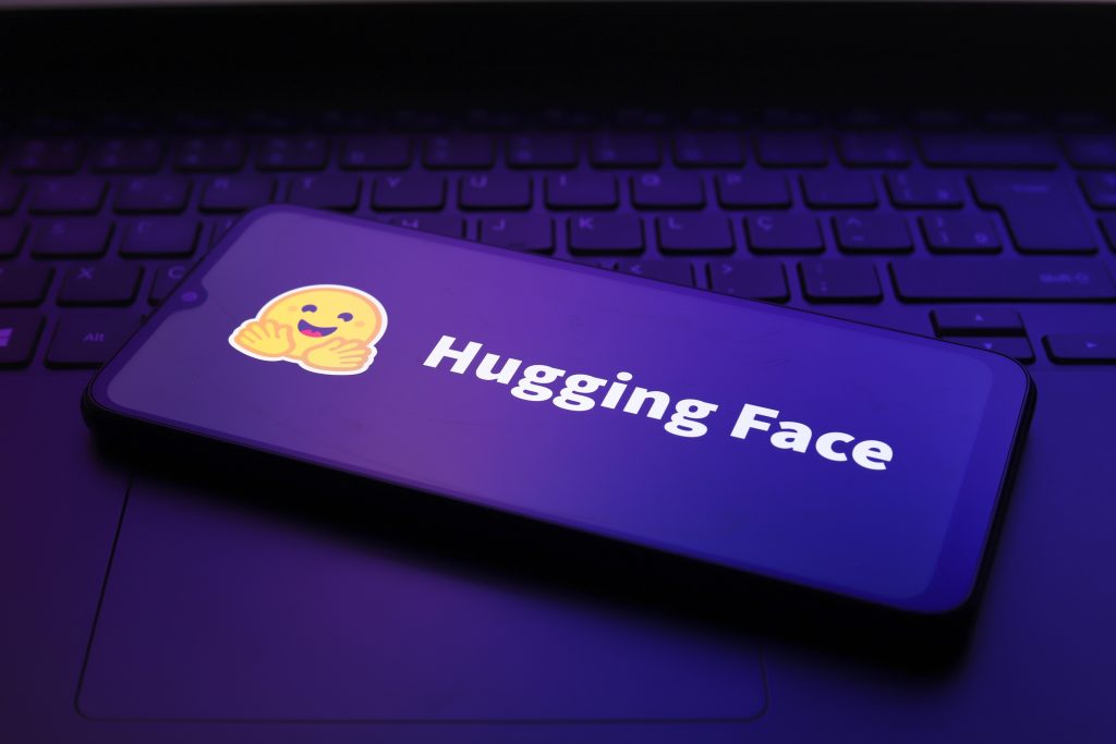 Hugging Face en negociaciones de adquisición por 13,000 MDD
